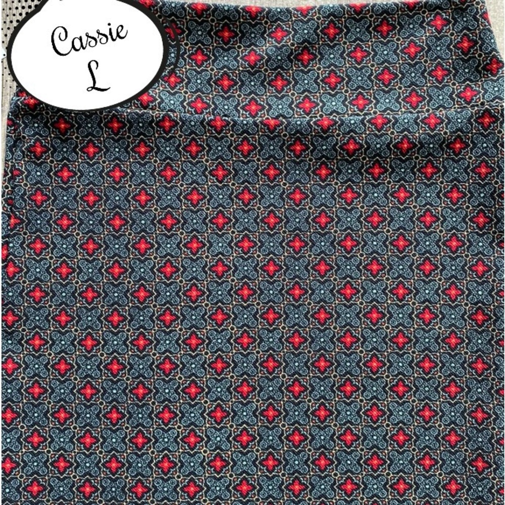 💝💝💝 3 for $33 LuLaRoe Cassie Pencil Skirt